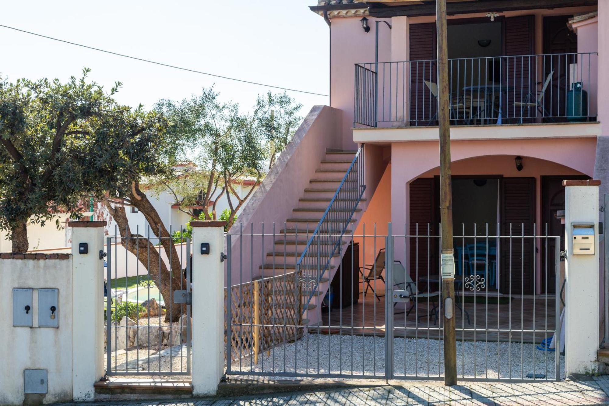 Apartament Bynos Pool - Primo Piano Santa Maria Navarrese Zewnętrze zdjęcie